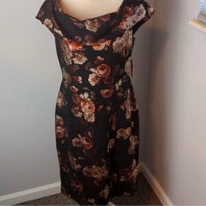 Off The Shoulder Short Sleeve Floral Sheath Dress / Size 16